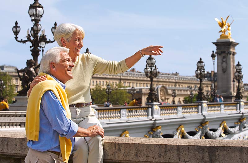 Viking - couple in Paris